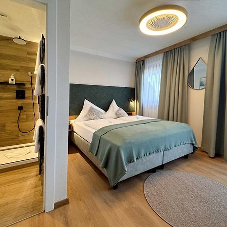 Hotel Schlossblick Chiemsee Прін-ам-Кімзе Екстер'єр фото