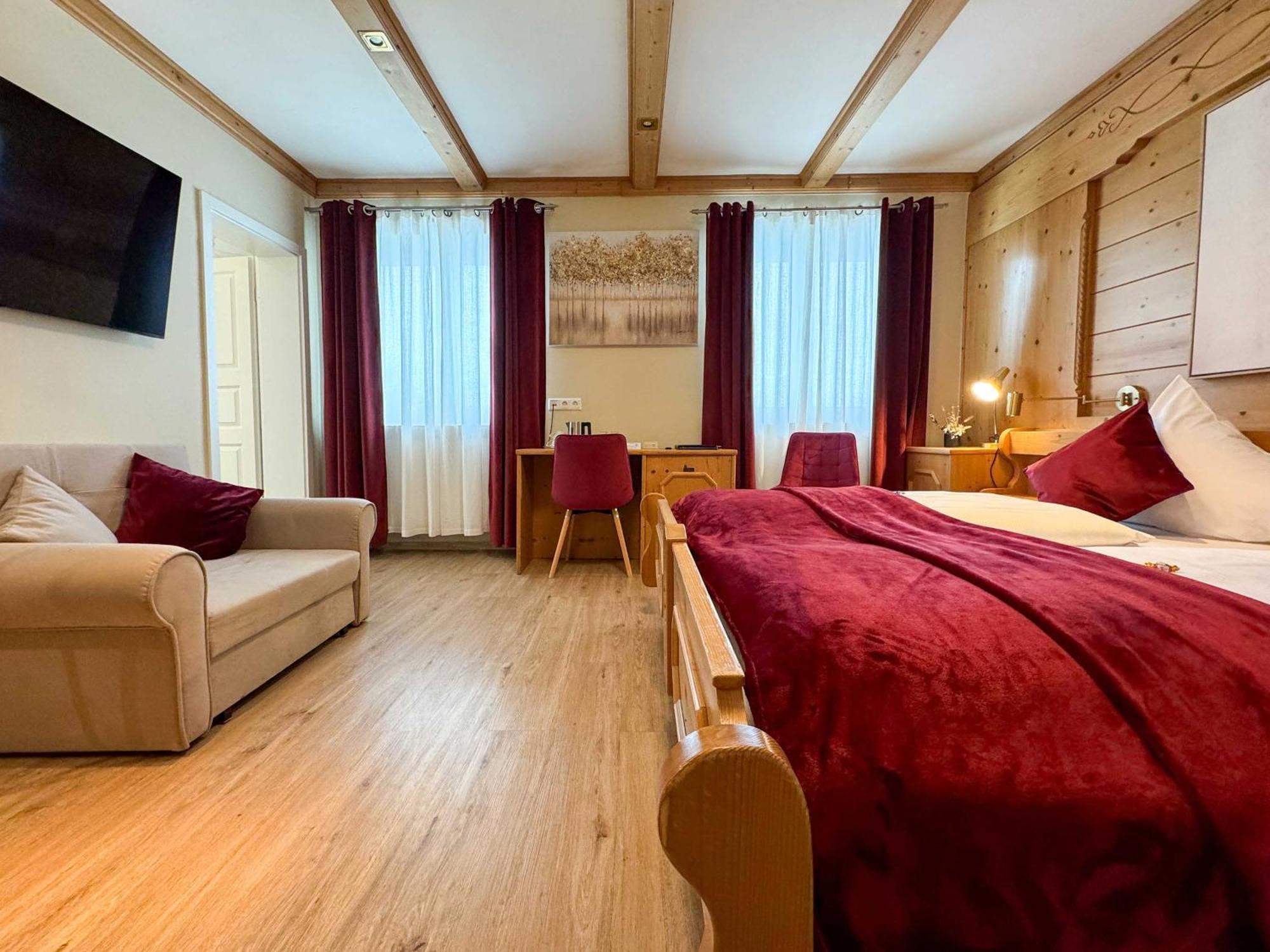 Hotel Schlossblick Chiemsee Прін-ам-Кімзе Екстер'єр фото