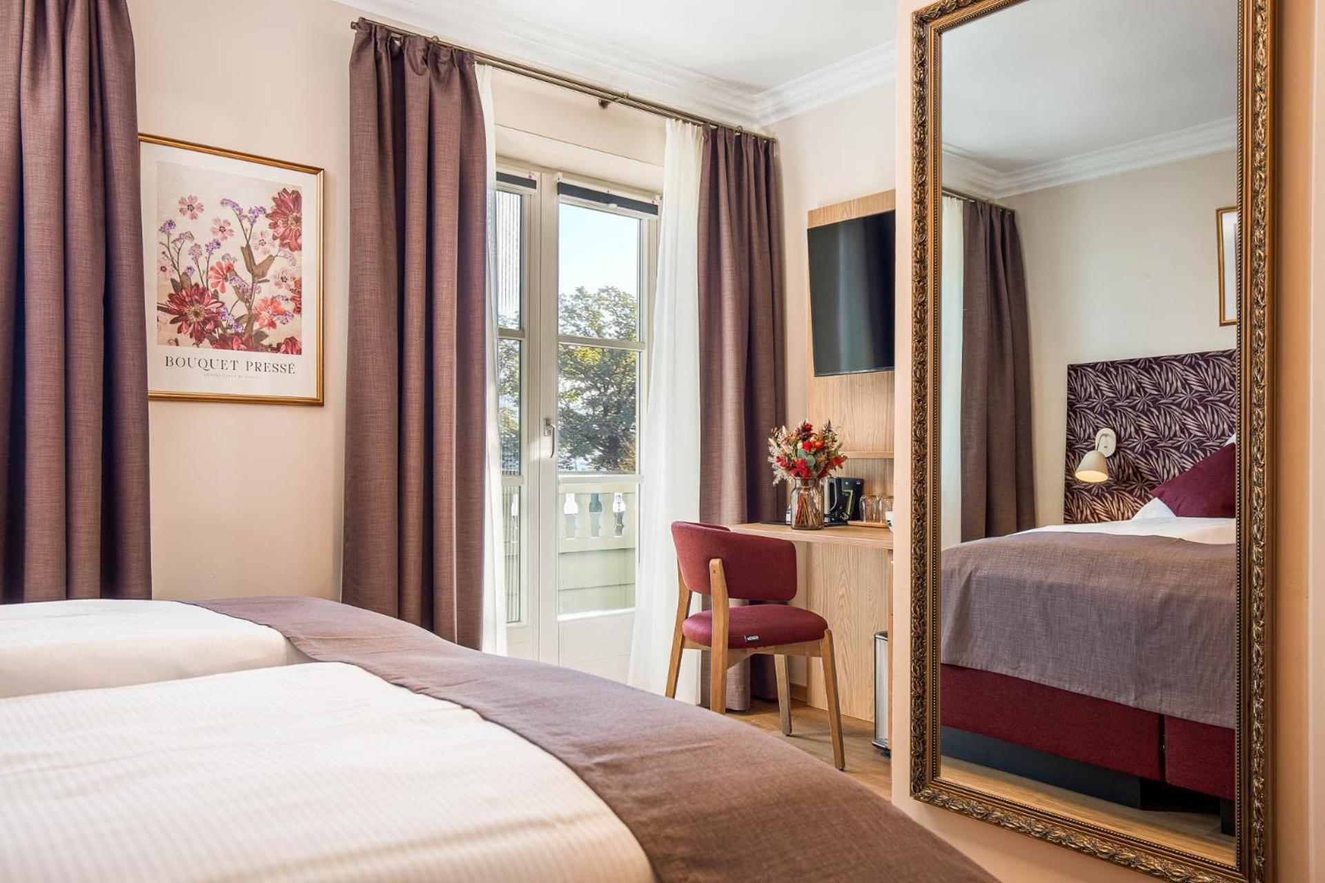 Hotel Schlossblick Chiemsee Прін-ам-Кімзе Екстер'єр фото